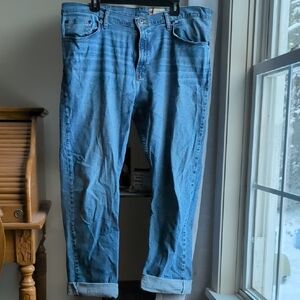 Wrangler Men's Light Blue Relaxed Jeans